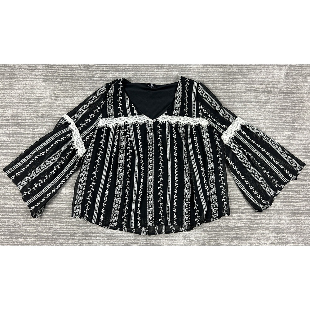 Curations Blouse Womens 1X Black Boho Floral Embroidered Lace Bell Sleeve V-Neck